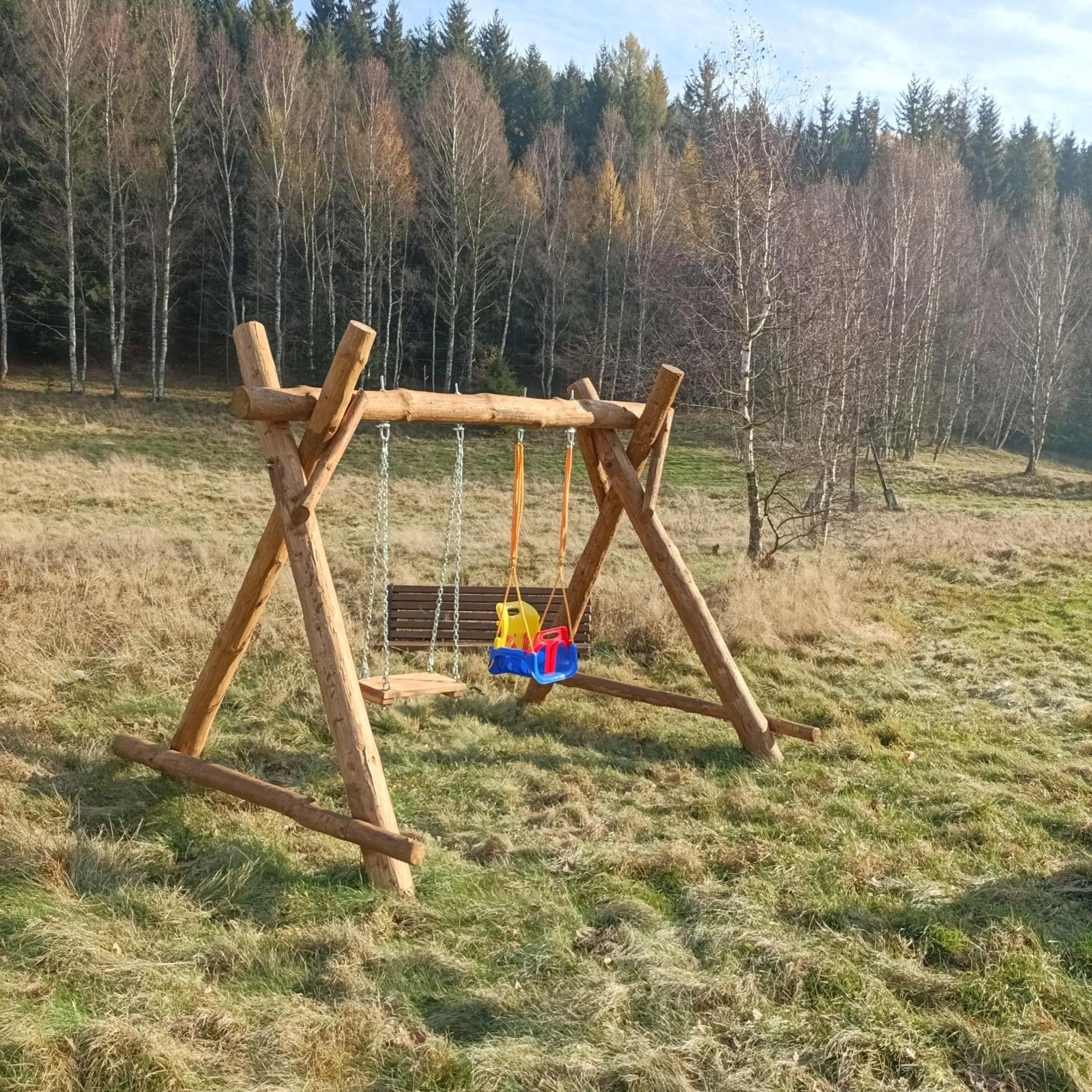 Drewniany Pod Masywem Snieznika Dojazd Otwarty Leilighet Nowa Morawa